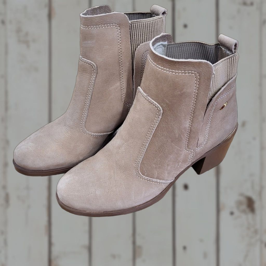 Vintage Pegada Lane Ankle Boots Women's Size 5.5 Mid Heel Leather Made In Brazil EUR 36 Boots Taupe Women Size US 6 / IT 36 - 1 Thumbnail