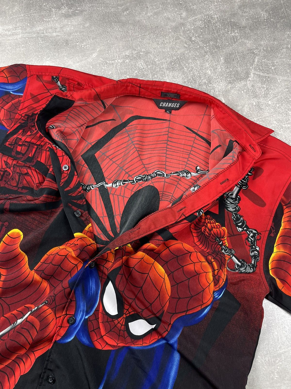 Marvel Comics × Vintage Vintage Spider Man Black Big Log Hawaiian Shirt Marvel 2001 Size US XL / EU 56 / 4 - 7 Thumbnail