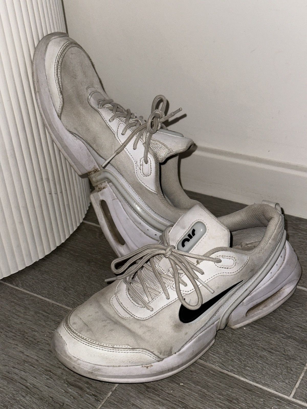 Nike Nike Air Max Siren | Discontinued Women’s Sneakers Size US 10 / IT 40 - 3 Thumbnail