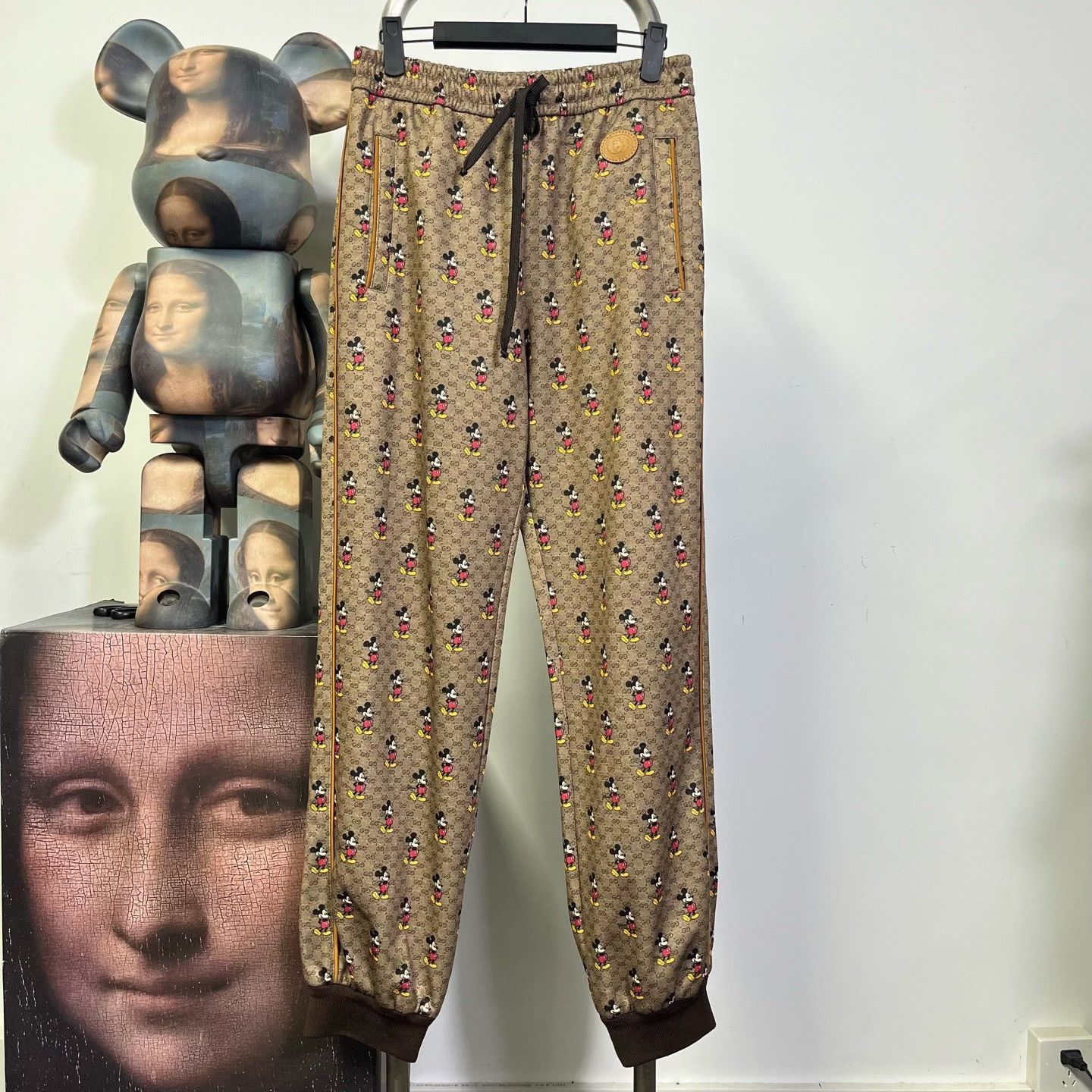 Gucci Gucci Pants 26 Women Size 26" / US 2 / IT 38 - 1 Thumbnail