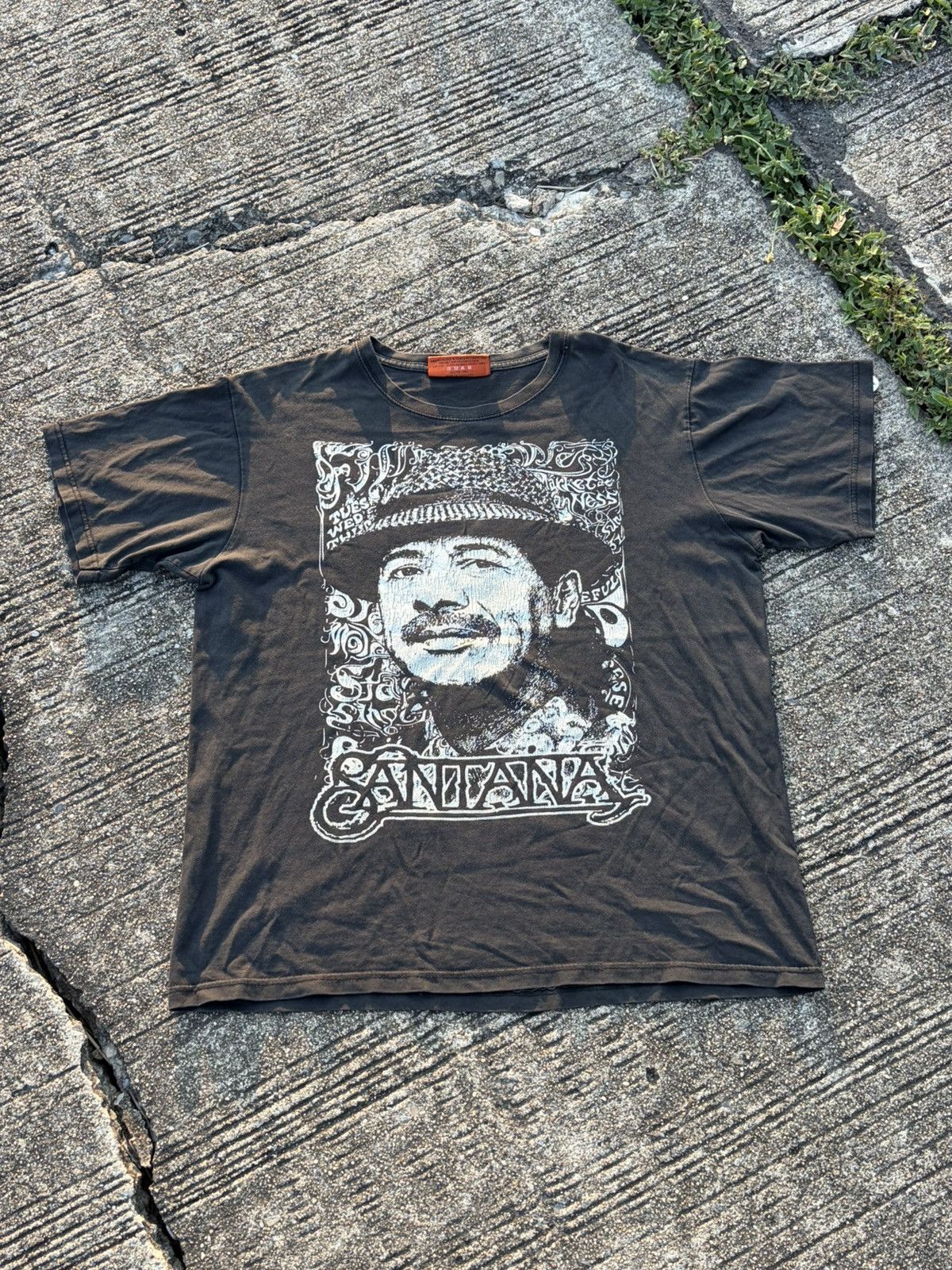 Band Tees Carlos Santana Size US L / EU 52-54 / 3 - 1 Thumbnail