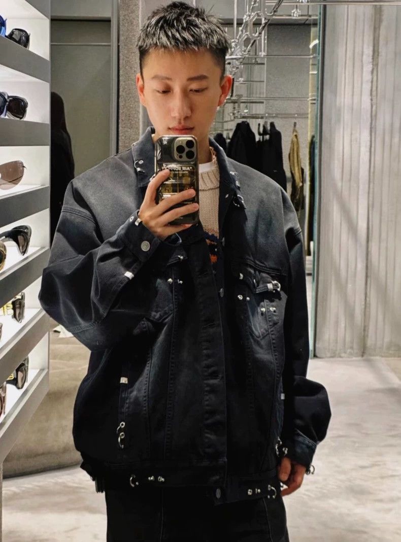Balenciaga Balenciaga Lapel solid color single-breasted loose long-sl Size US L / EU 52-54 / 3 - 9 Thumbnail