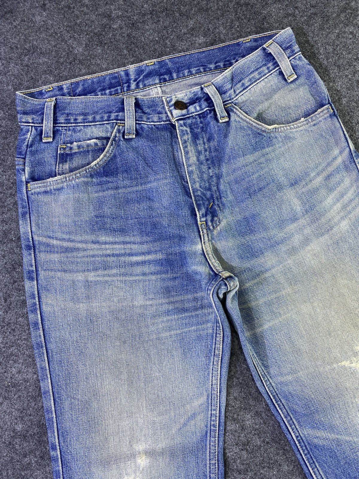 Jean × Levi's × Vintage Vintage Levis 519 Distressed Blue Wash Jeans - J964 Size US 31 - 12 Thumbnail