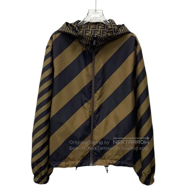 Fendi Fendi Deep brown logo letter full print reversible hooded Size M / US 6-8 / IT 42-44 - 3 Thumbnail
