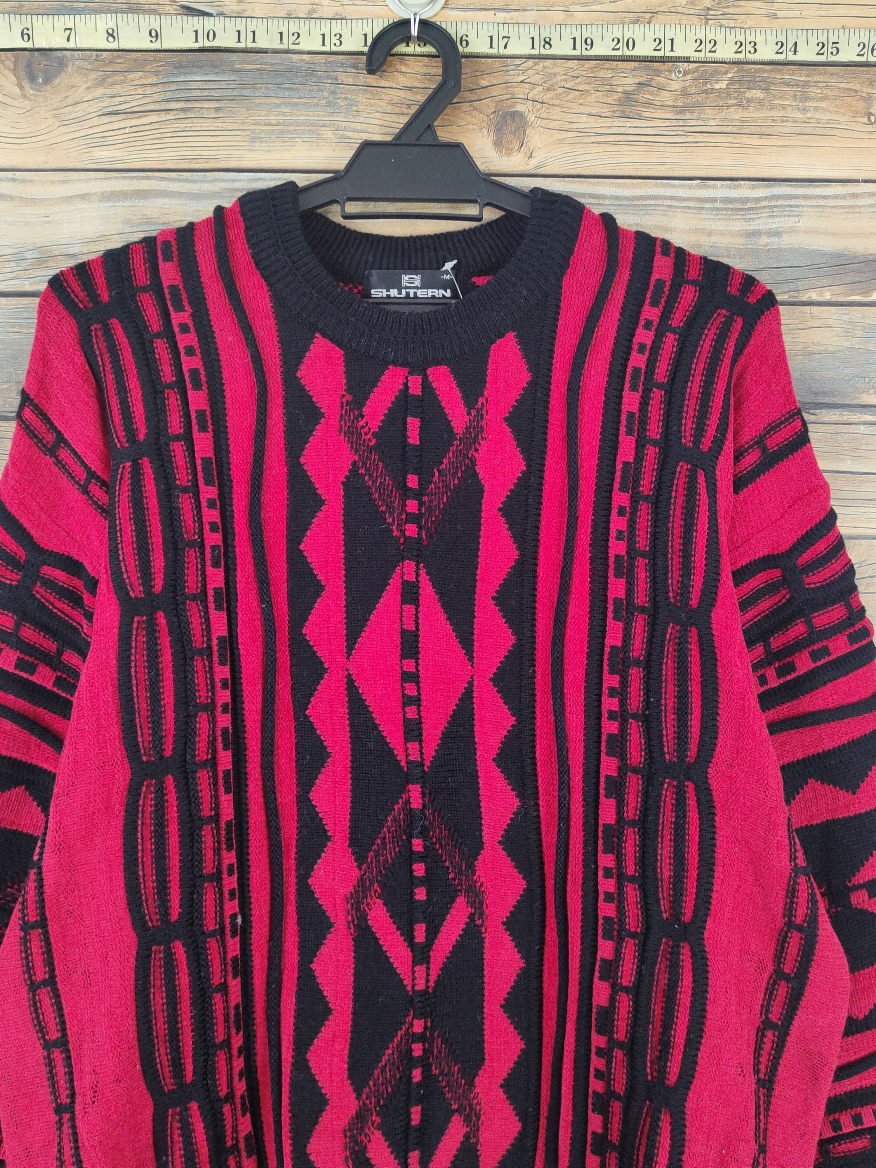 Aran Isles Knitwear Shutern art vintage Red Black Knitwear Sweatshirts #W1098 Size US M / EU 48-50 / 2 - 6 Thumbnail