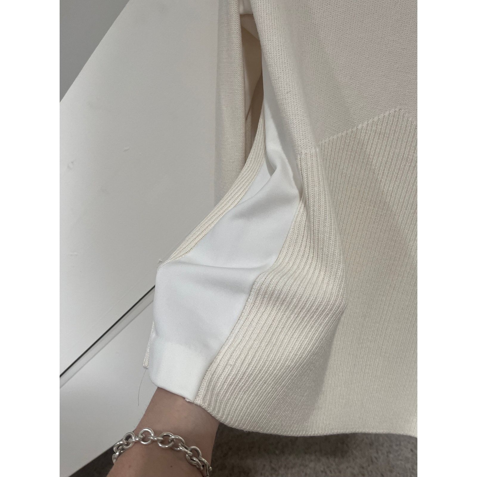 Athleta NWT Athleta Mesa Hybrid T-Neck Cream Merino Wool Blend SZ S Size S / US 4 / IT 40 - 3 Thumbnail