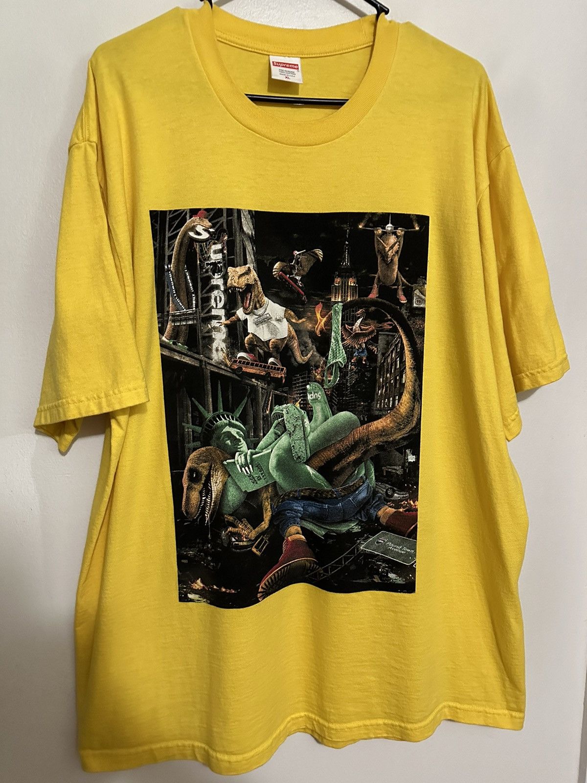Supreme Supreme T-Rex Tee Size US XL / EU 56 / 4 - 1 Thumbnail