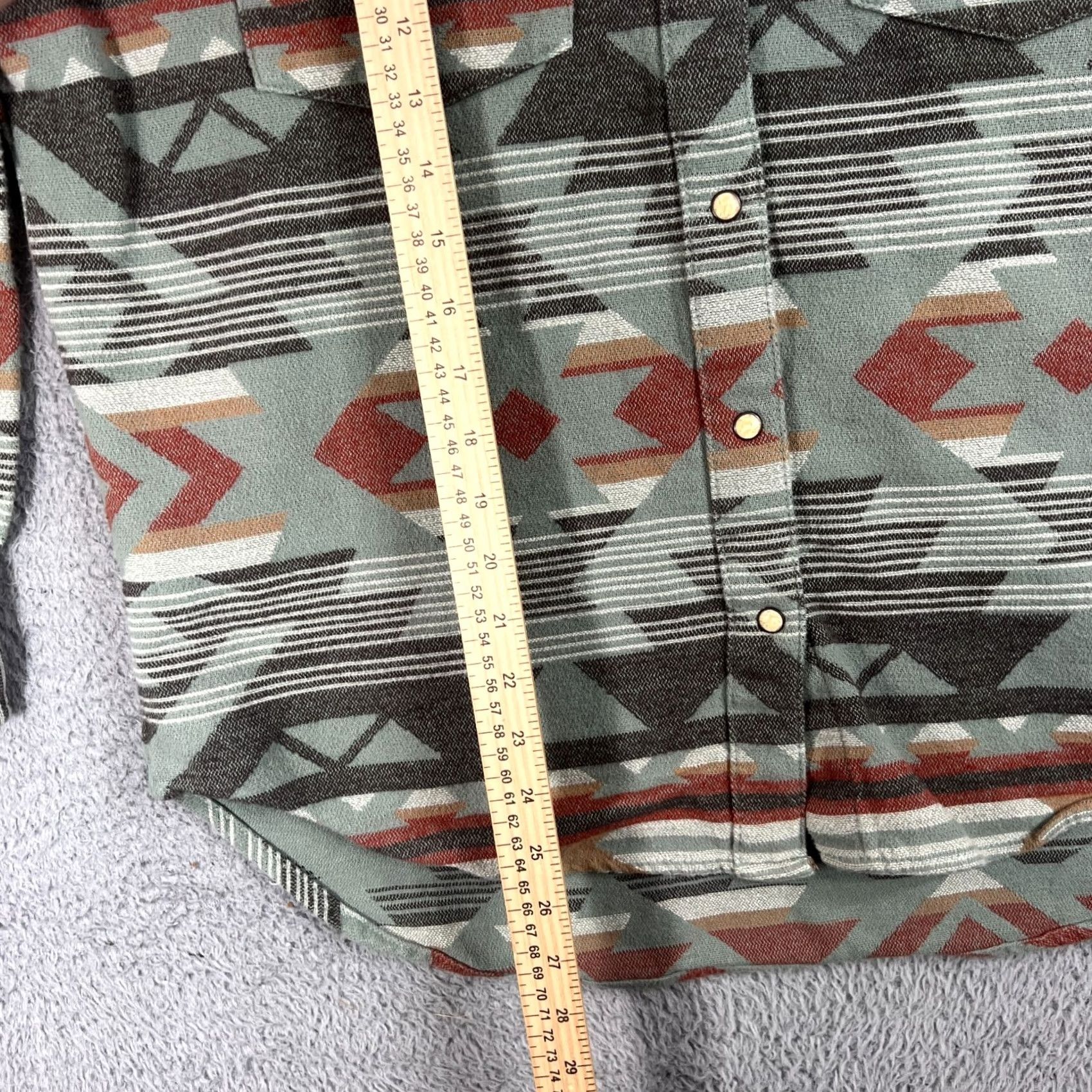 Wrangler Wrangler Retro Shirt Women’s Size Medium Aztec Print Jacquard Pearl Snap Flannel Size M / US 6-8 / IT 42-44 - 4 Thumbnail