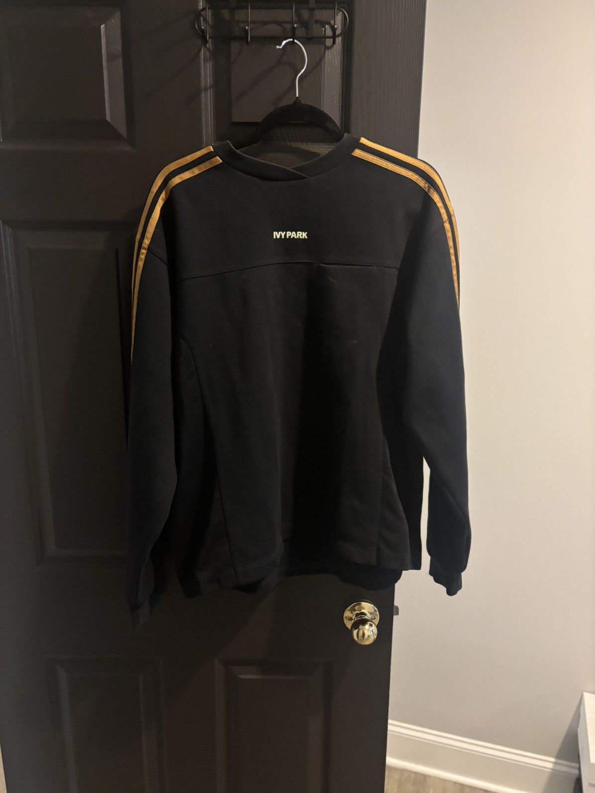 Ivy Park Ivy Park x Adidas Sweatshirt Size US L / EU 52-54 / 3 - 1 Thumbnail