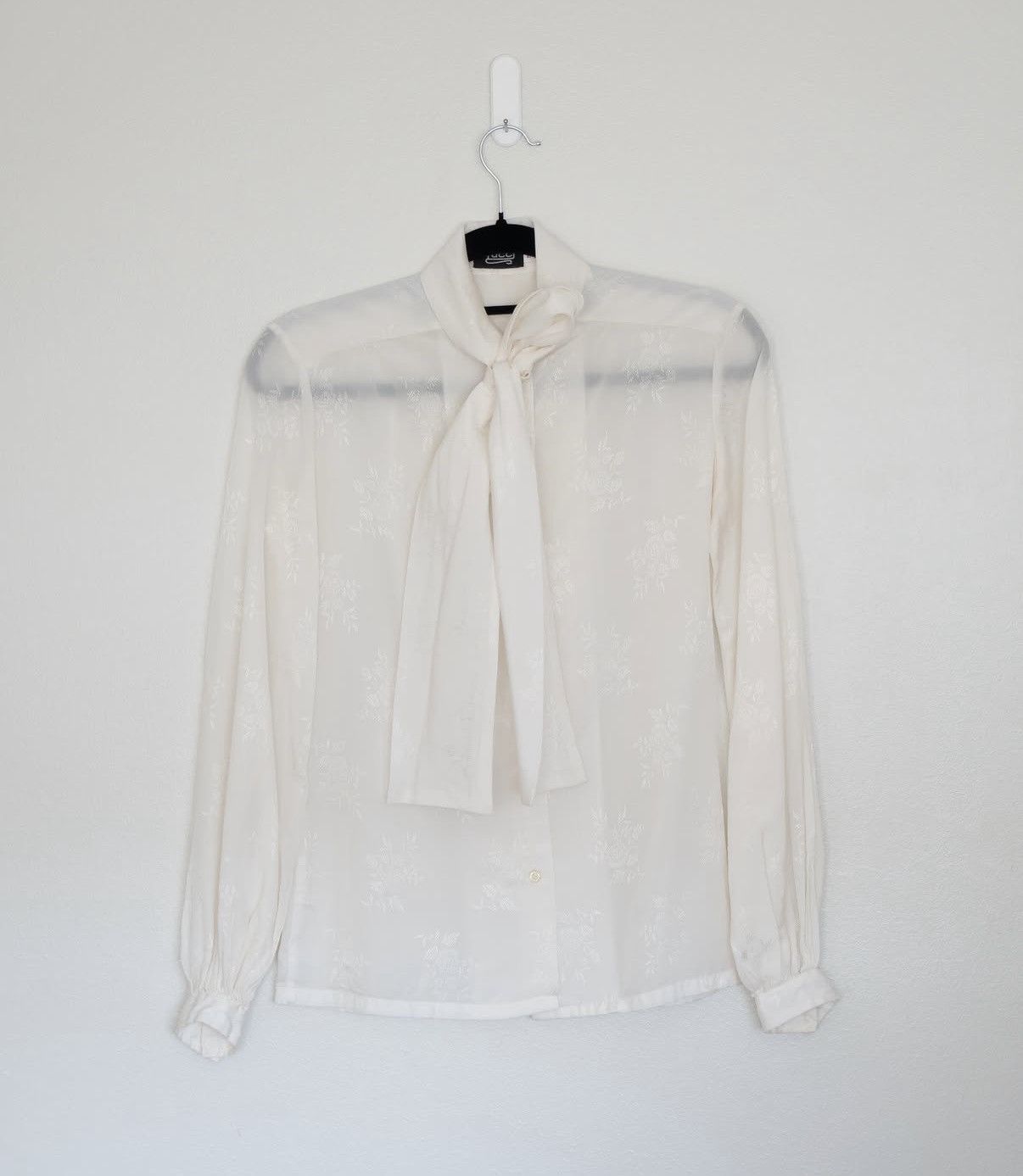 Emilio Pucci Pucci White Lightweight Blouse with Bow Detail Size S / US 4 / IT 40 - 2 Thumbnail
