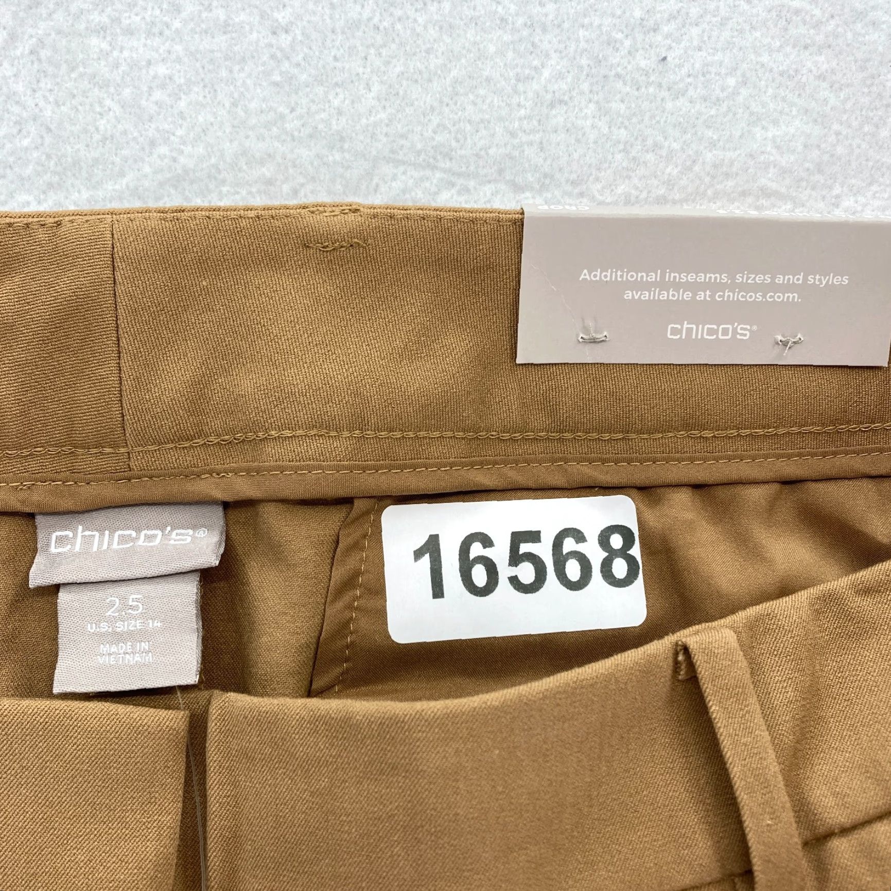 Vintage Chico's Pants Women's 2.5 Straight Leg Crop Brown Bi Stretch Fabric Mid Rise NWT Size 36" / US 14 / IT 50 - 3 Thumbnail