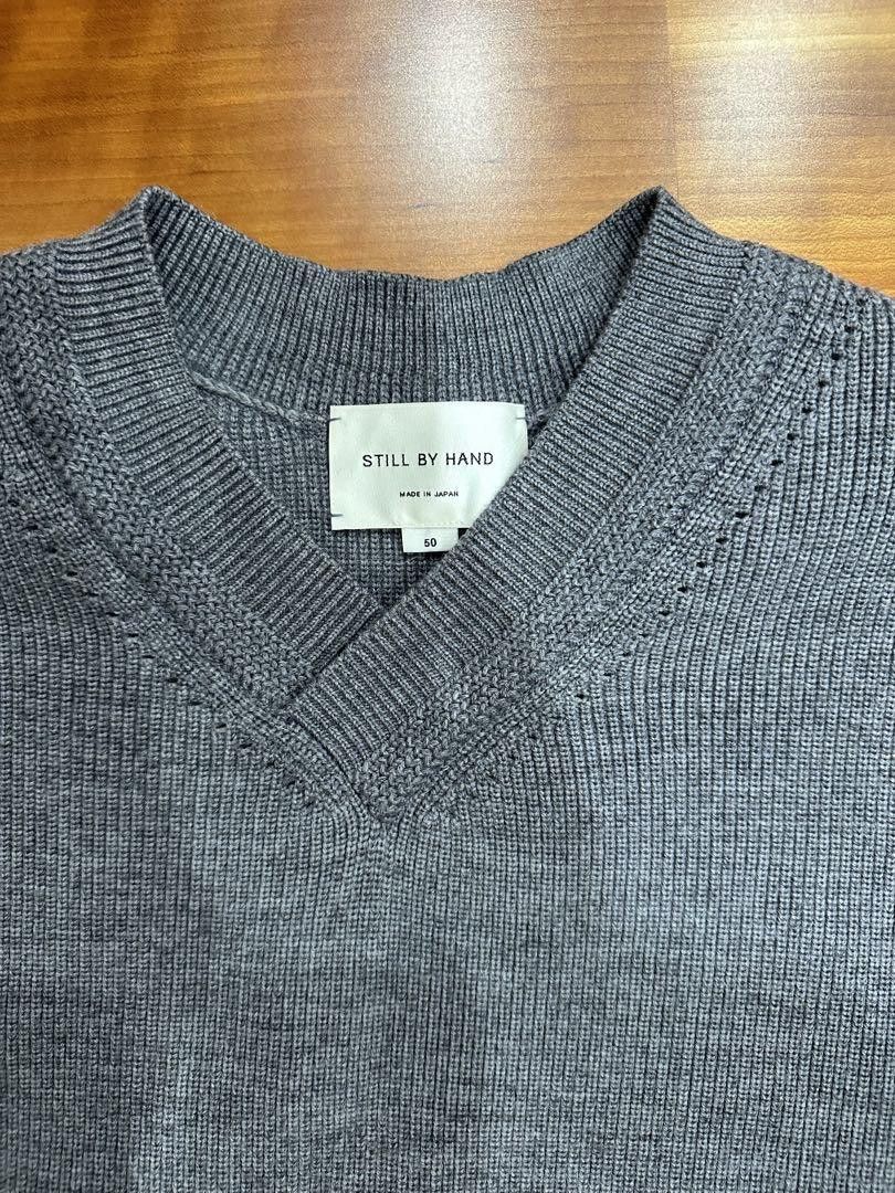 STILL BY HAND Wool Grey V-neck Sweater