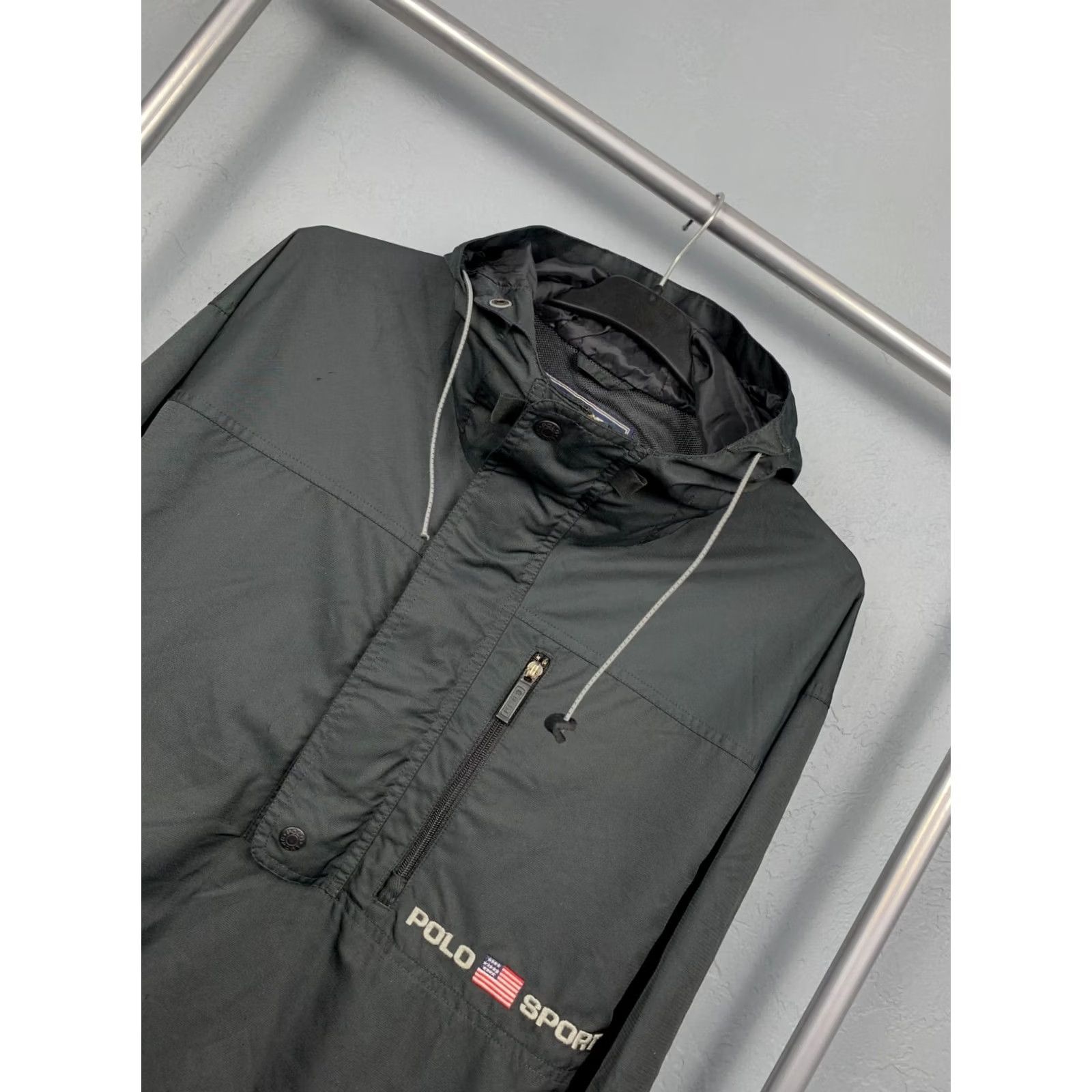 Polo Ralph Lauren Polo Ralph Lauren Polo Sport Windbreaker Jacket M Black 90s Vintage 90s Mens Jacket Windbreaker Polo Sport 90s Vintage Black M Mens Size US M / EU 48-50 / 2 - 2 Thumbnail