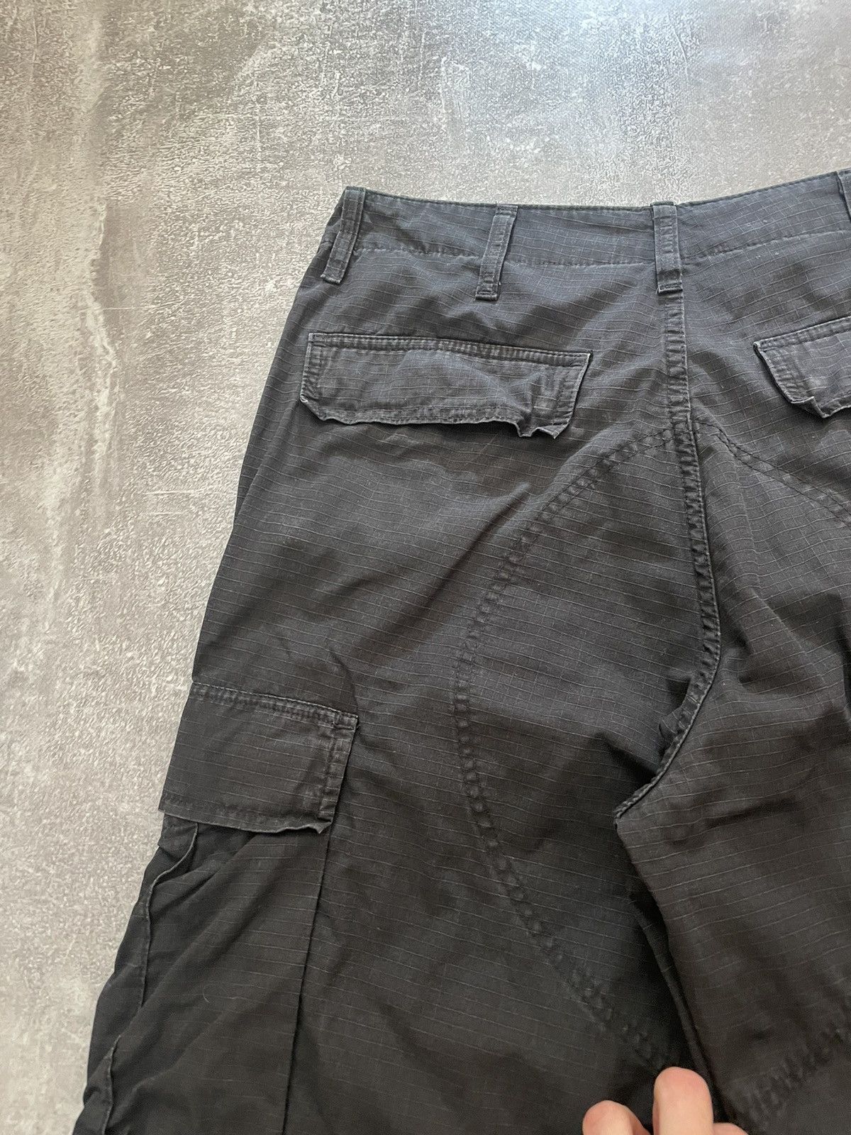 Carhartt Vintage Carhartt Black Cargo Black Pants 31/34 Size US 34 / EU 50 - 5 Thumbnail