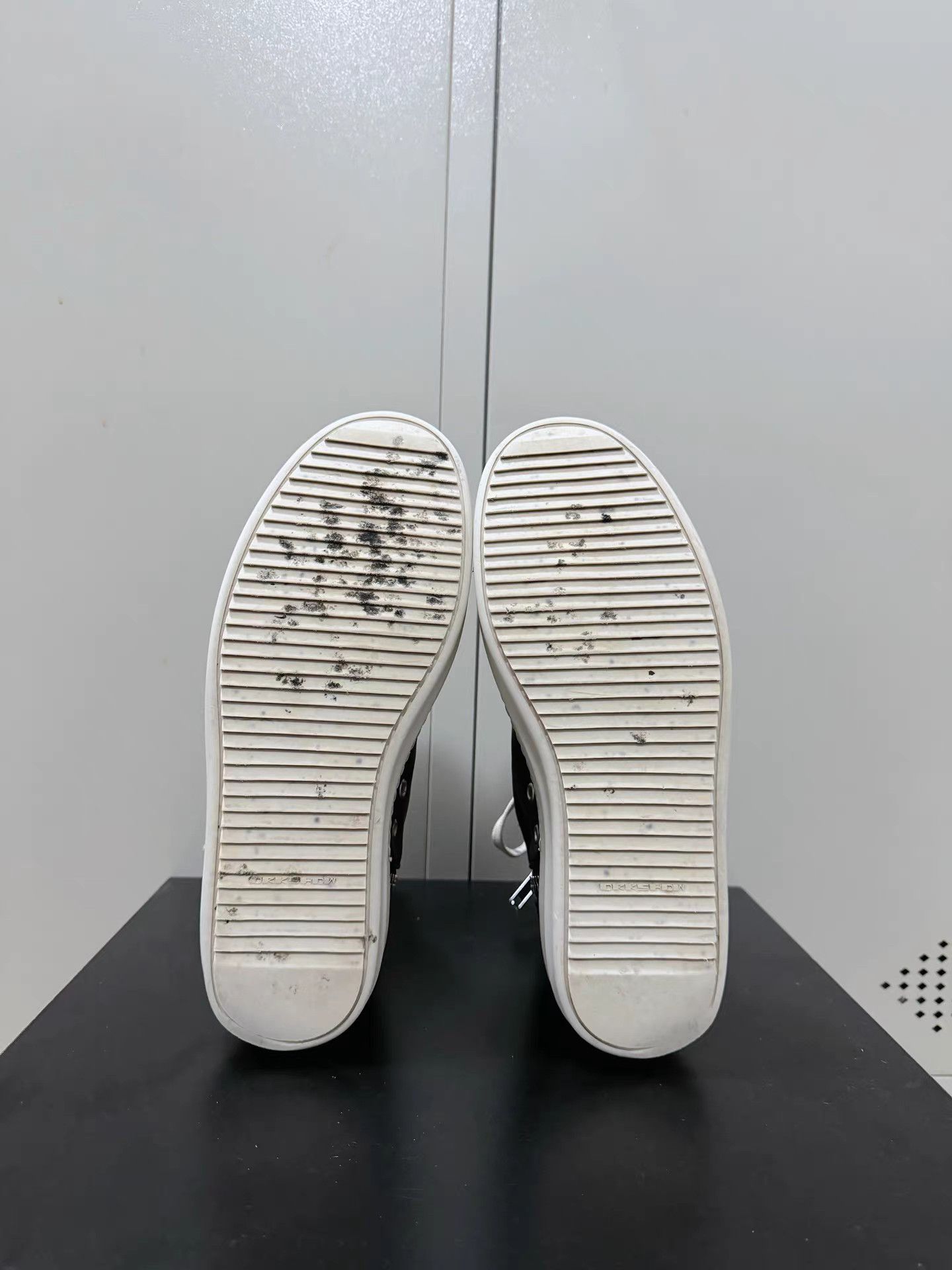 Rick Owens Drkshdw Rick Owens Drkshdw waxed canvas Converse high-top sneakers Size US 8 / EU 41 - 4 Thumbnail
