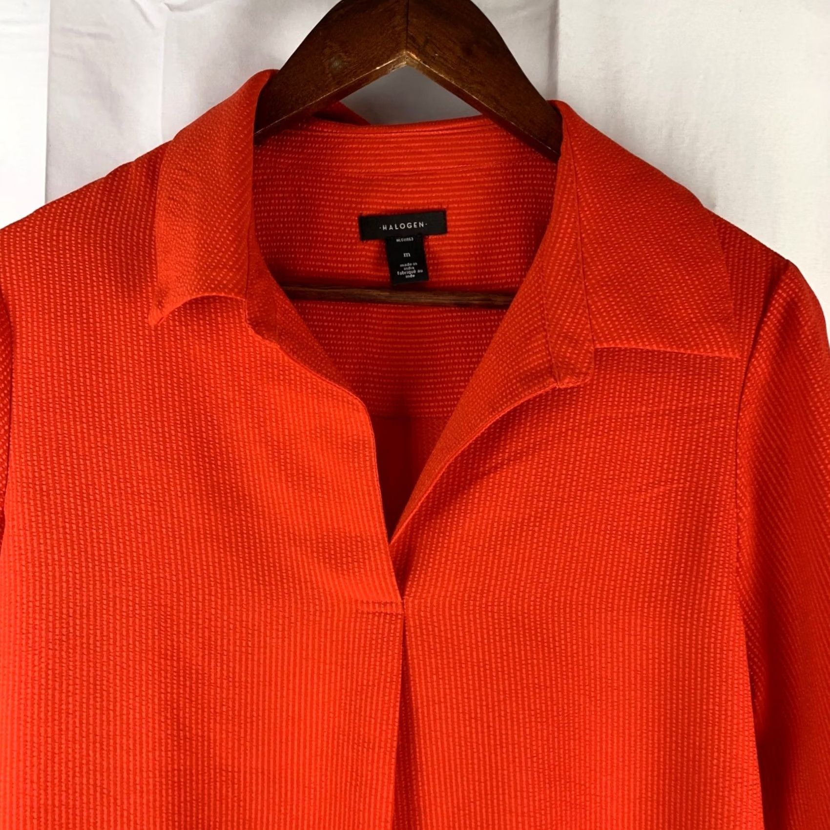Vintage Halogen Blouse Womens Medium Orange Red V-Neck Long Sleeve Textured HLG11863 Size M / US 6-8 / IT 42-44 - 2 Thumbnail