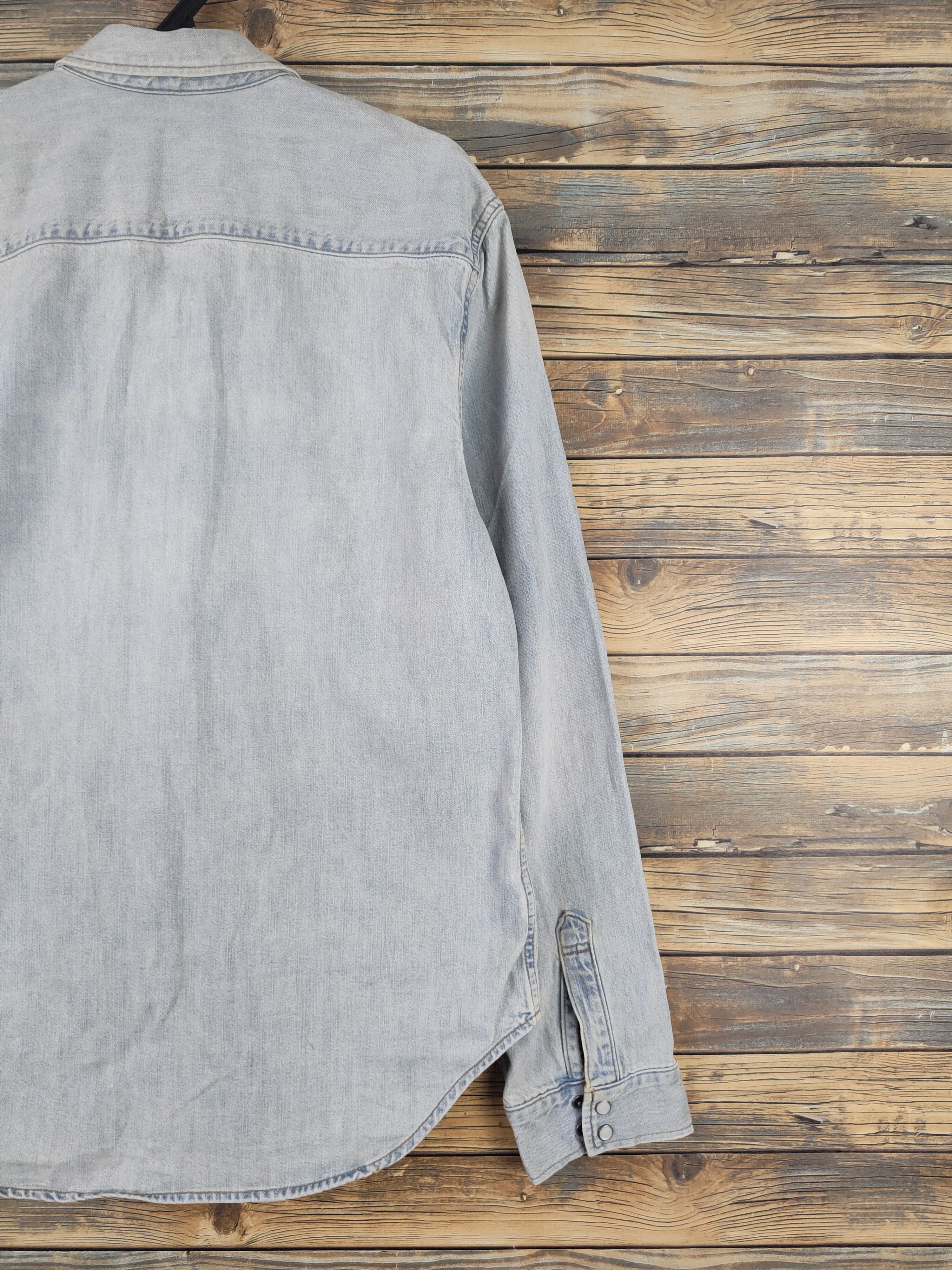 Gap DL Light Blue Denim Button Ups #531 Size US L / EU 52-54 / 3 - 9 Thumbnail
