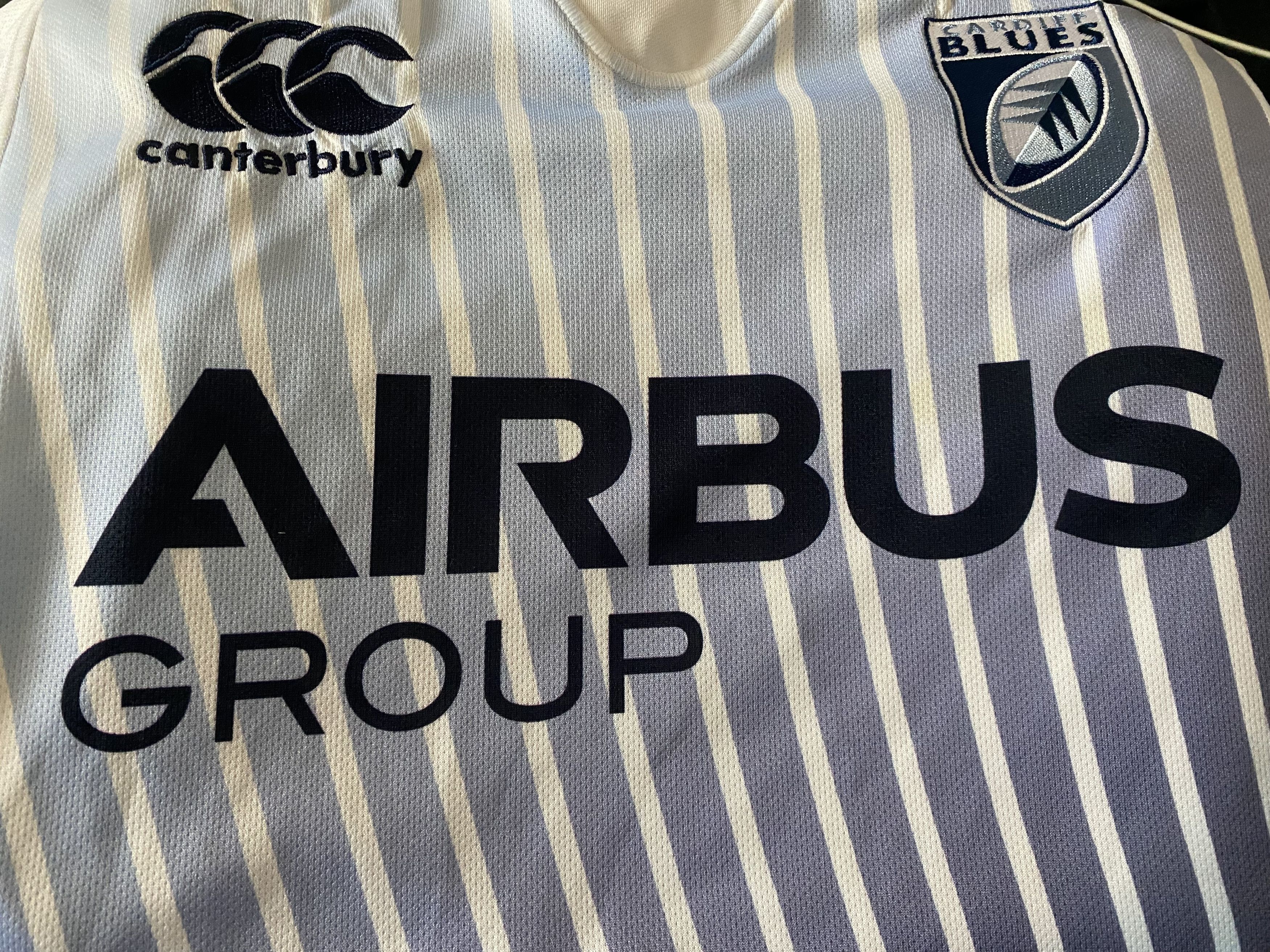 Canterbury of New Zealand Rugby CARDIFF BLUES - 2013/2014 - Canterbury - M - UNIQUE Size US M / EU 48-50 / 2 - 8 Thumbnail