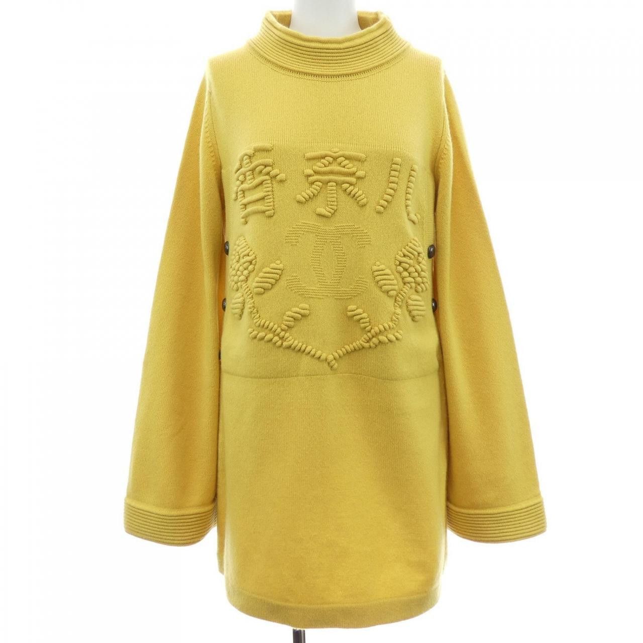 Chanel Chanel Chanel METIERS DART Shanghai Collection Cashmere Dress Textile Dresses P38886K02697 DUTY FREE for USA Size ONE SIZE - 1 Thumbnail