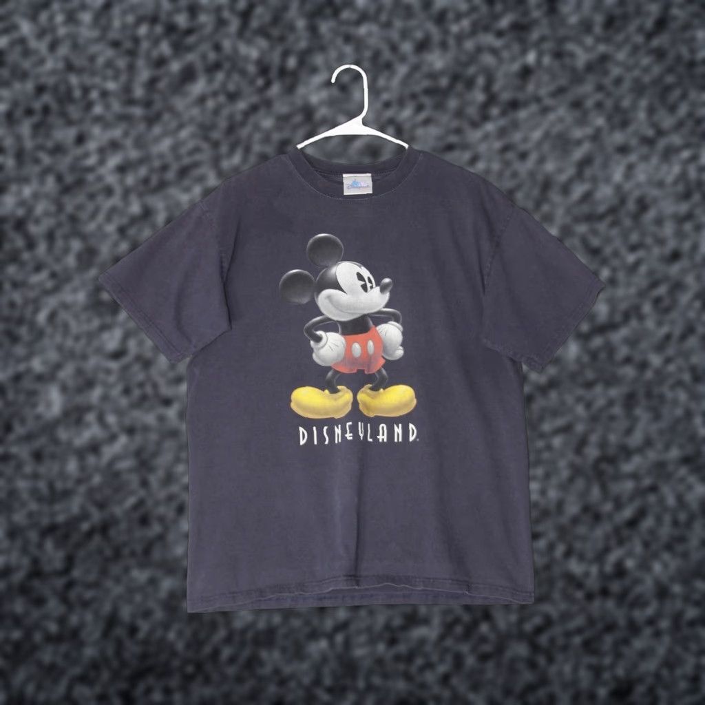 Disney VINTAGE Disney Disneyland Mickey Mouse T Shirt Mens L Navy Blue Graphic Tee Size US L / EU 52-54 / 3 - 1 Thumbnail