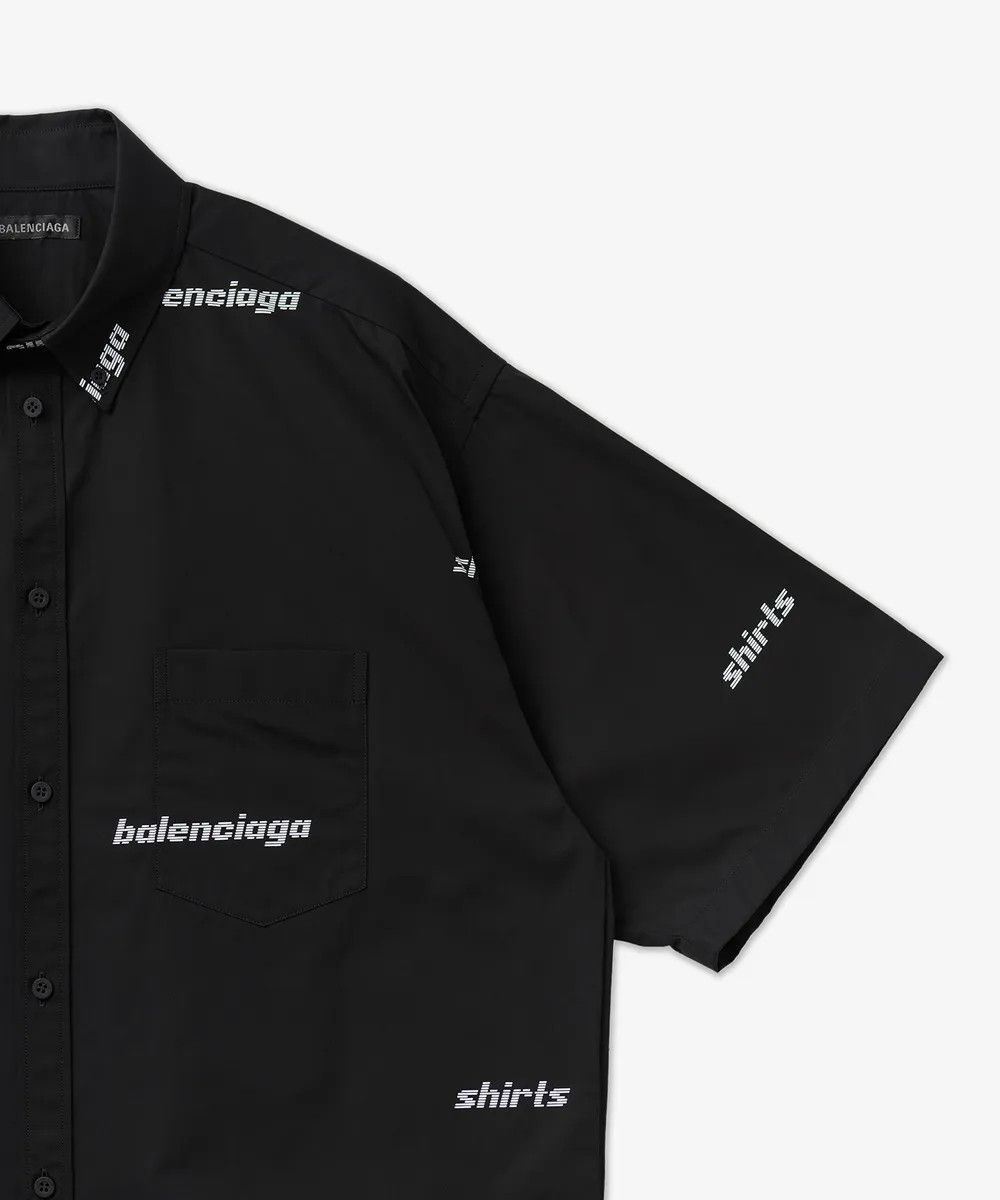 Balenciaga o1w1db10425 All Over Short Sleeve Shirt Large Fit in Black Size US S / EU 44-46 / 1 - 3 Thumbnail