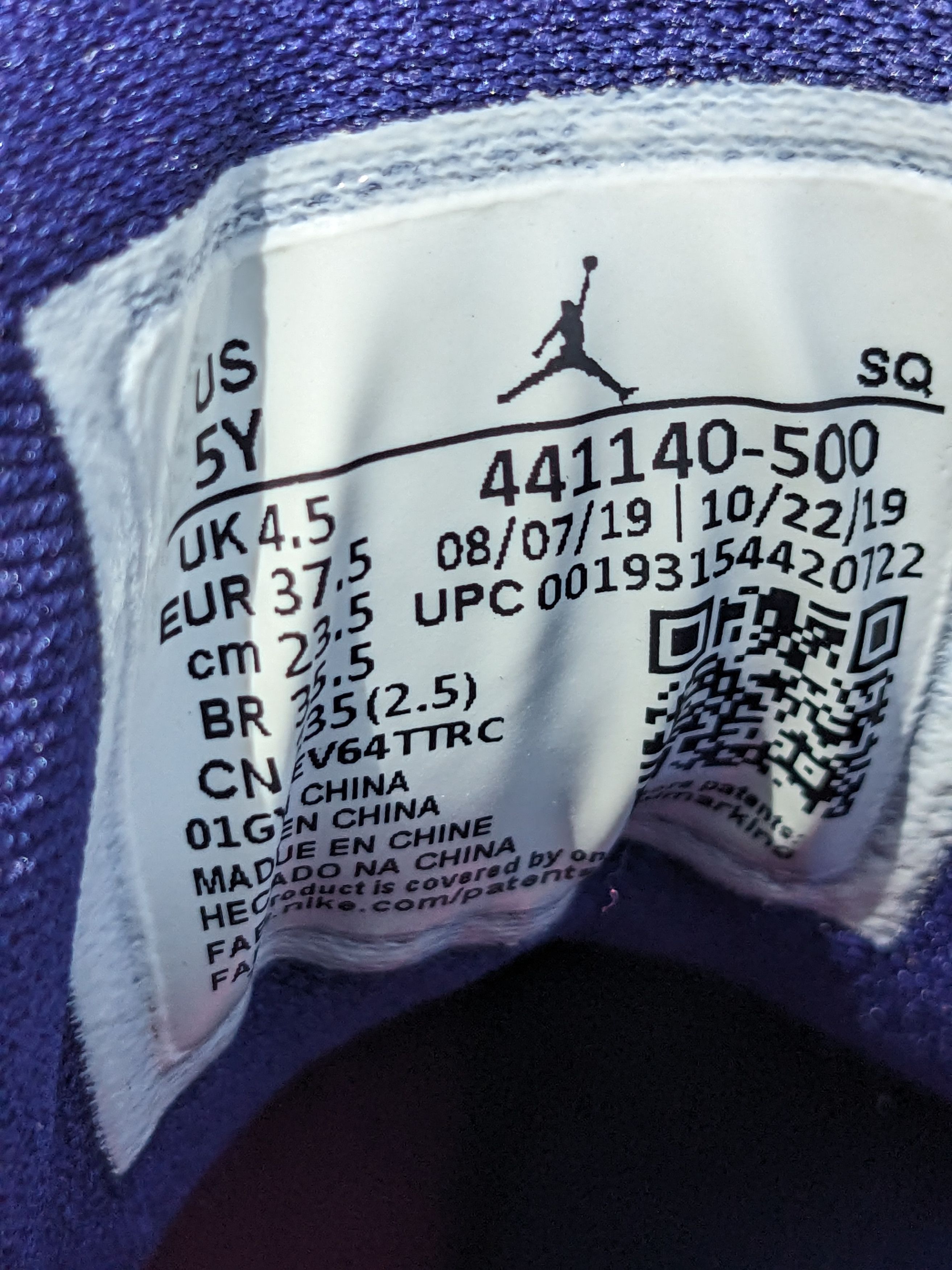 Nike × Vintage Size 5 Youth Jordan 3 Retro Barely Grape Pink 441140-500 Size US 5 / EU 37 - 6 Thumbnail