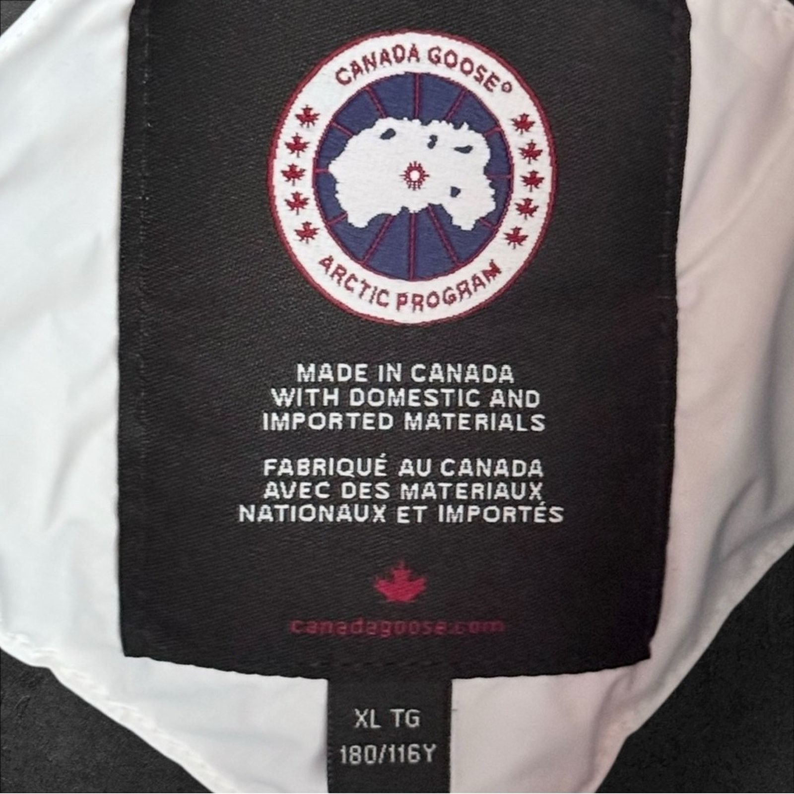 Canada Goose Canada Goose Chilliwack Northern Lights Bomber Down Women Size XL / US 12-14 / IT 48-50 - 8 Thumbnail
