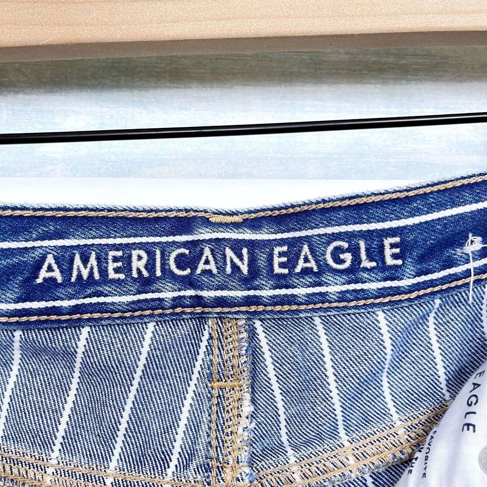American Eagle Outfitters American Eagle Striped Mom Jeans Blue White 11" High Rise 0 Size 25" / US 0 / IT 36 - 6 Thumbnail