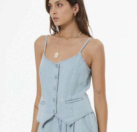 Young Fabulous & Broke Young Fabulous & Broke YFB Tate Denim Vest Indigo Pale Blue Size S / US 4 / IT 40 - 1 Thumbnail
