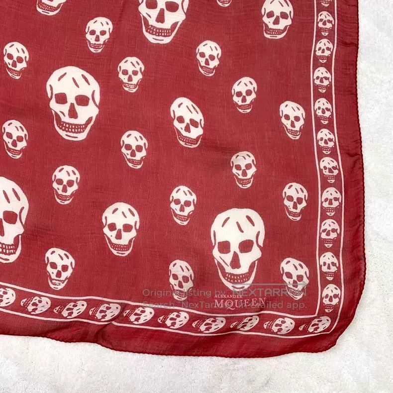 Alexander McQueen Alexander Mcqueen Red skull full of mulberry silk scarf Size ONE SIZE - 4 Thumbnail