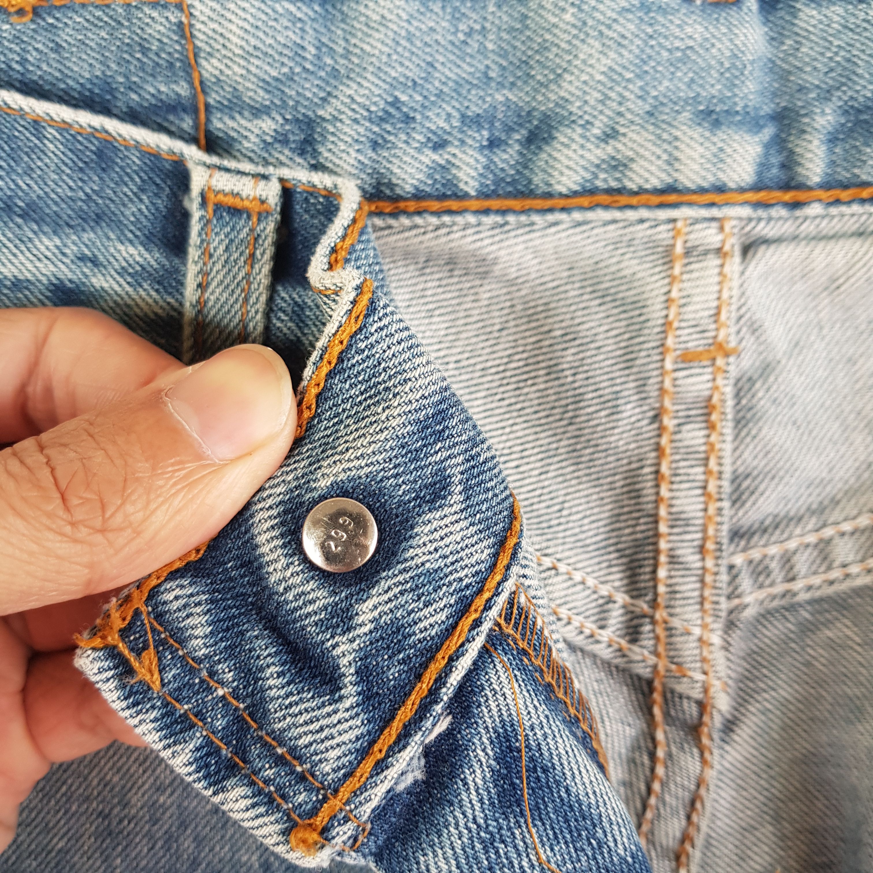 Levi's Vintage Levis Sun Faded Jeans Levi's 521 Light Wash Denim Size US 32 / EU 48 - 7 Thumbnail
