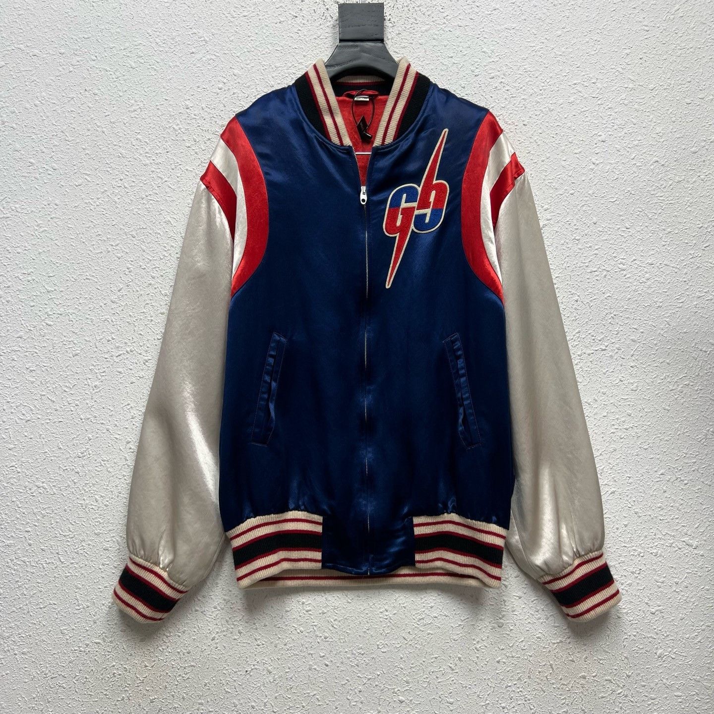 Gucci Gucci Blue Red Silk Jacket Size US S / EU 44-46 / 1 - 1 Thumbnail