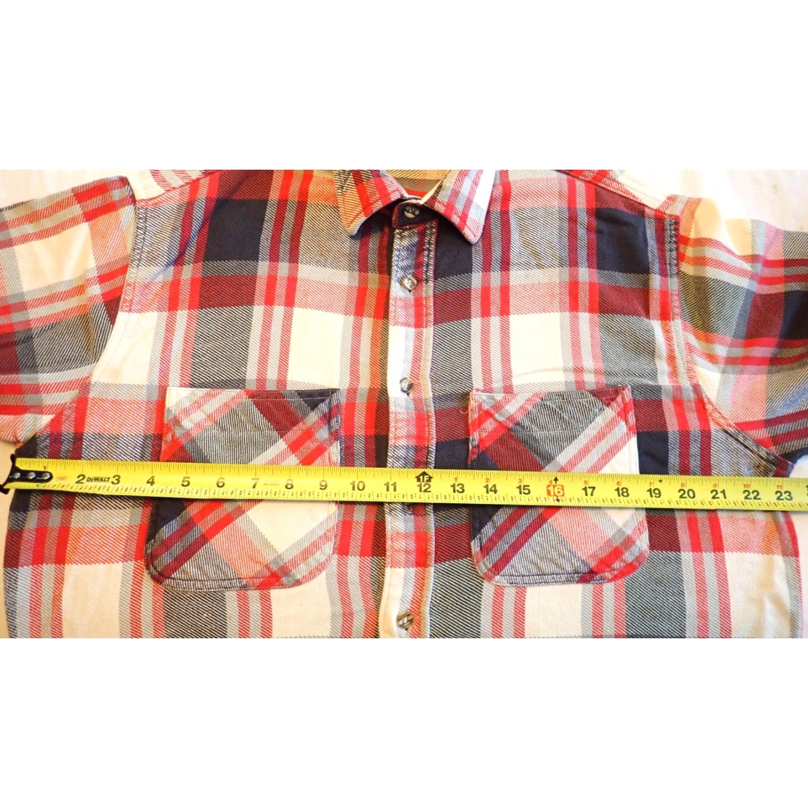 Vintage VINTAGE St. John's Bay Big Mac Flannel Shirt LT Black Red White Plaid Long Sleeve Button-Up 90s Mens Size US L / EU 52-54 / 3 - 6 Thumbnail