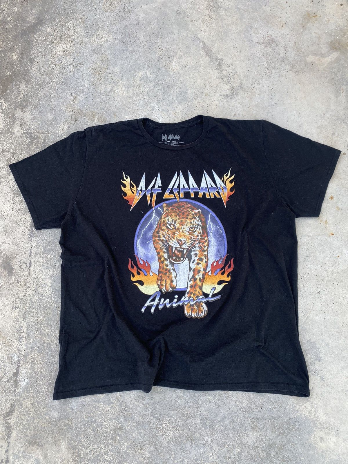 Band Tees Def Leppard Leopard Graphic T Shirt Size US XXL / EU 58 / 5 - 1 Thumbnail