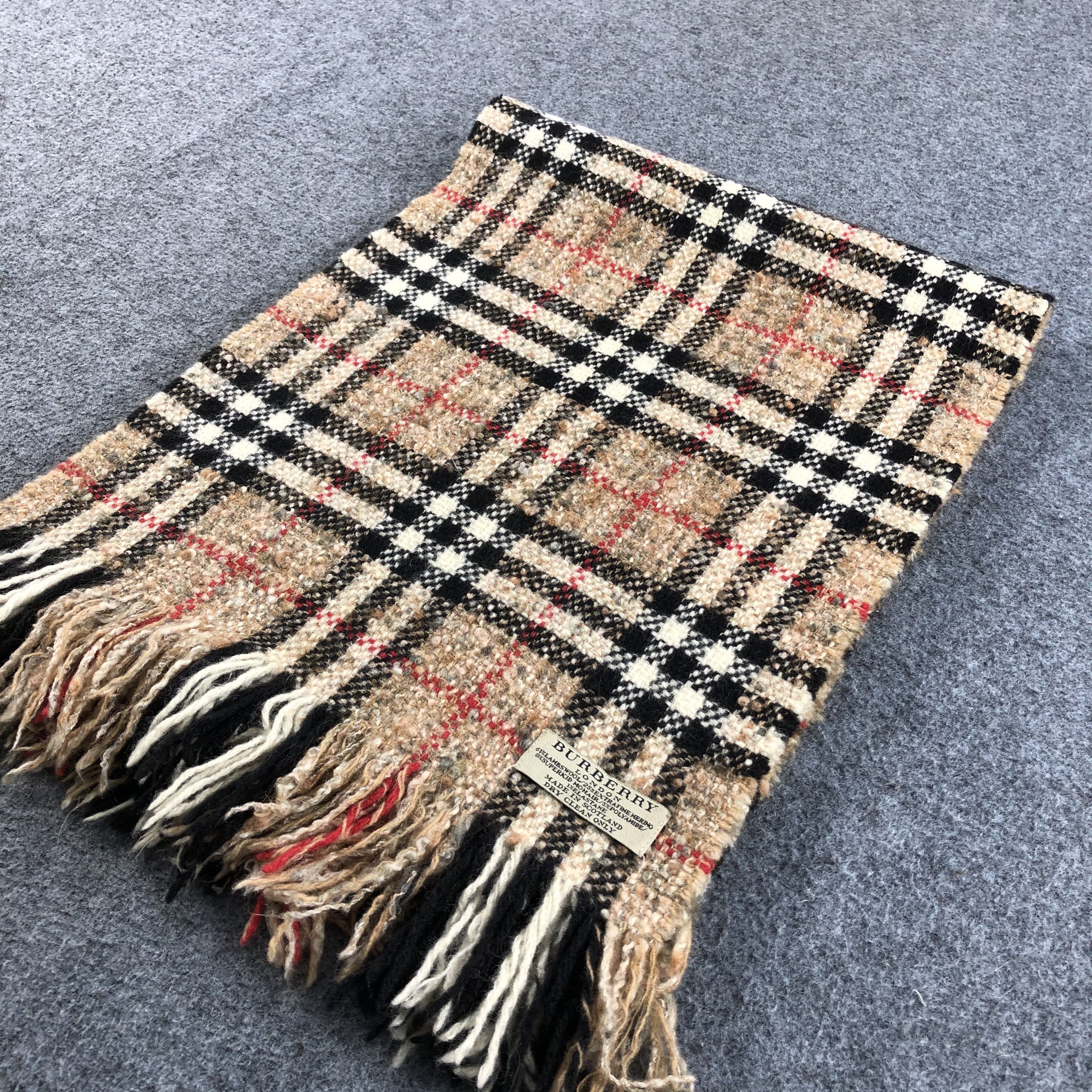 Burberry Burberry Nova Check Tanned Wool Scarf Muffler V756 Size ONE SIZE - 3 Thumbnail