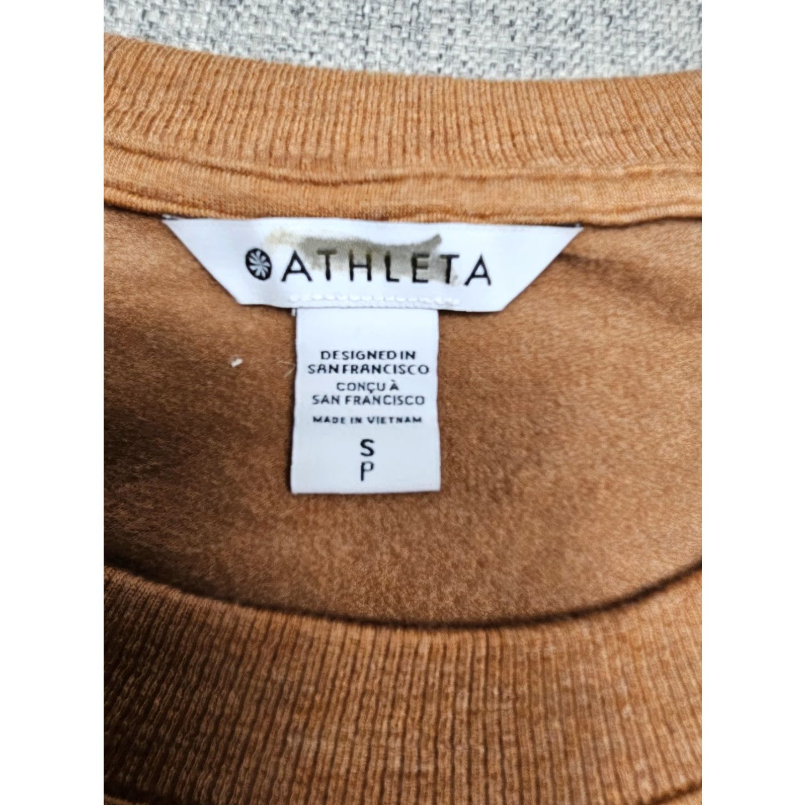 Athleta Athleta Sweatshirt Womens Small Petite Brown Coaster Luxe Thumbholes S858-0031 Size S / US 4 / IT 40 - 3 Thumbnail
