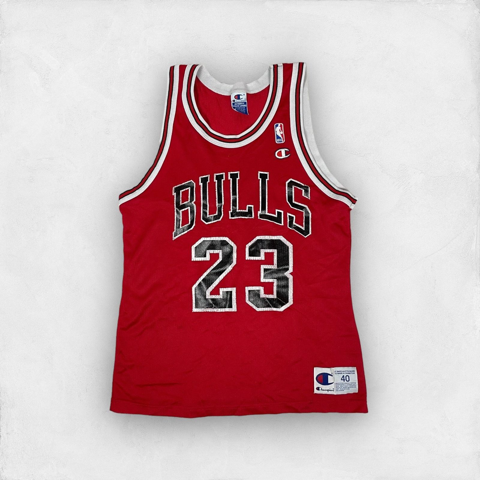 Champion × Vintage Vintage Champion Mens Red Michael Jordan# 23 Bulls Jersey 40 Size US XXS / EU 40 - 1 Thumbnail