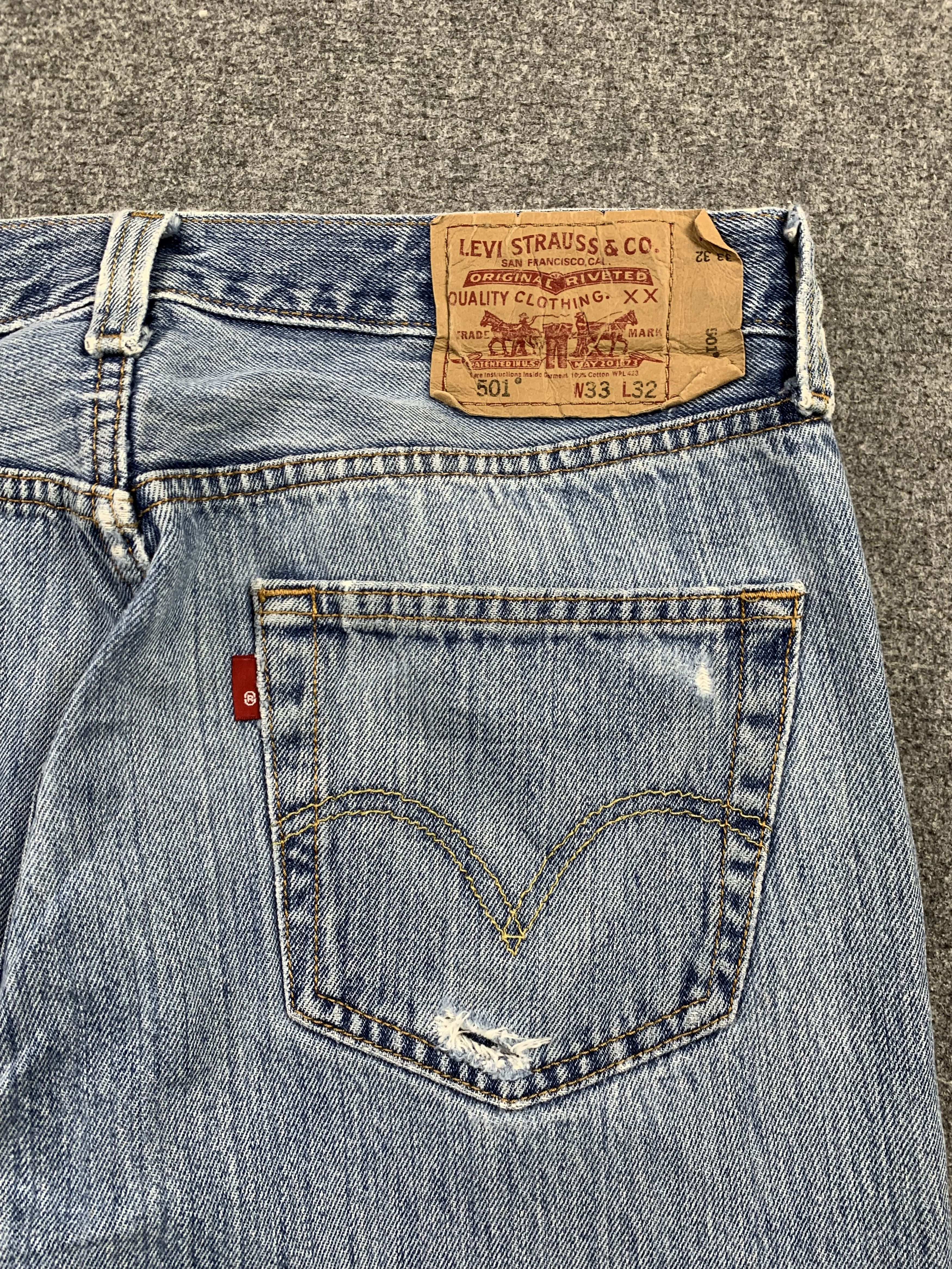 Levi's Vintage Levis 501 Faded Blue Jeans DP2197 Size US 33 - 16 Thumbnail