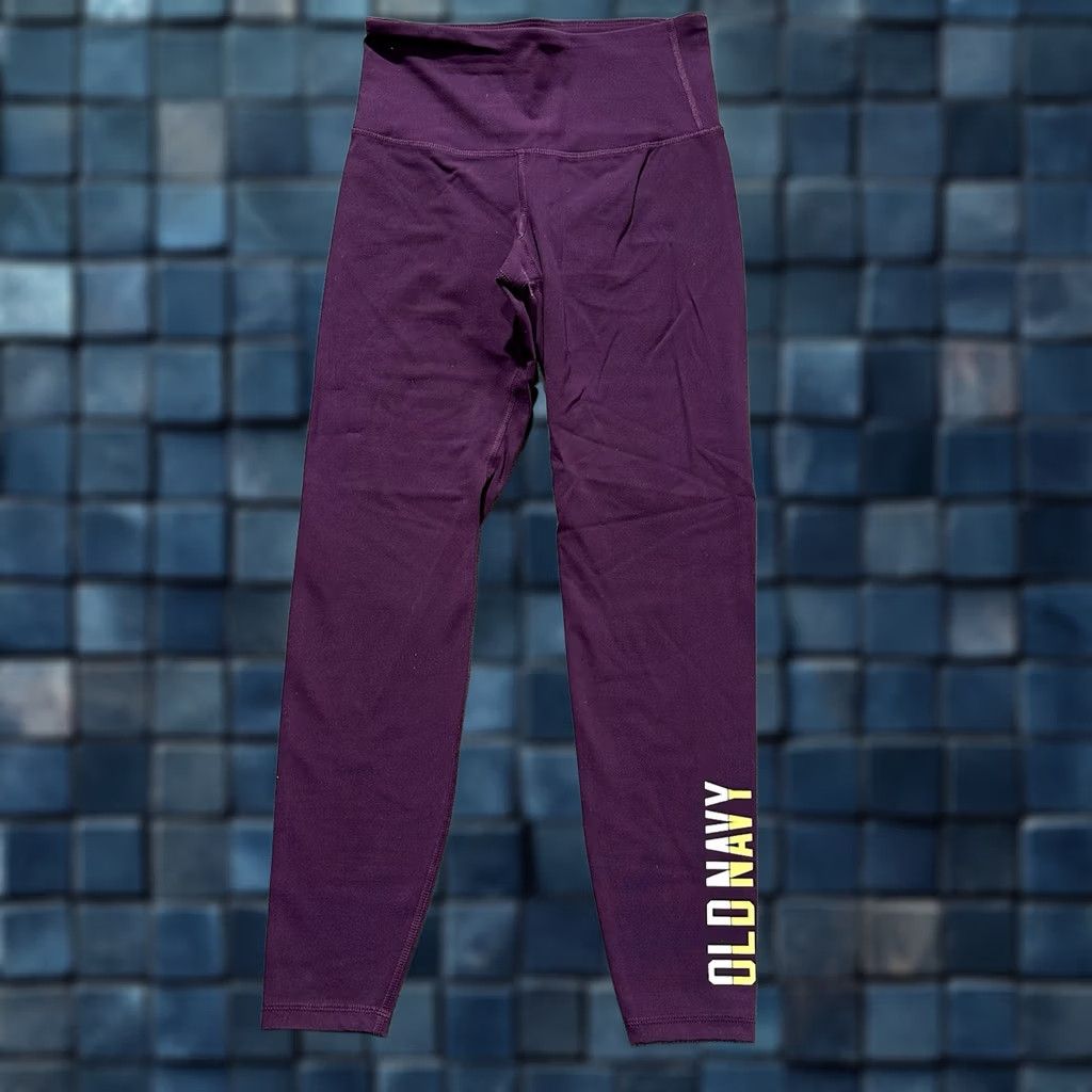 Old Navy Old Navy Leggings Womens Small Purple Go Dry Yoga Ankle Stretch EUC Size 28" / US 6 / IT 42 - 1 Thumbnail
