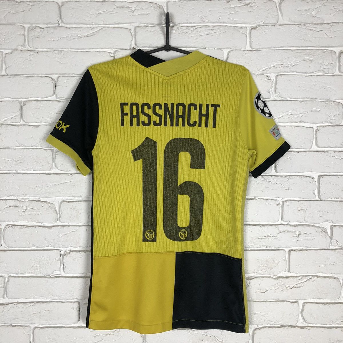 Nike BSC Young Boys #16 Fassnacht 2021 2022 home soccer jersey Size US S / EU 44-46 / 1 - 1 Thumbnail