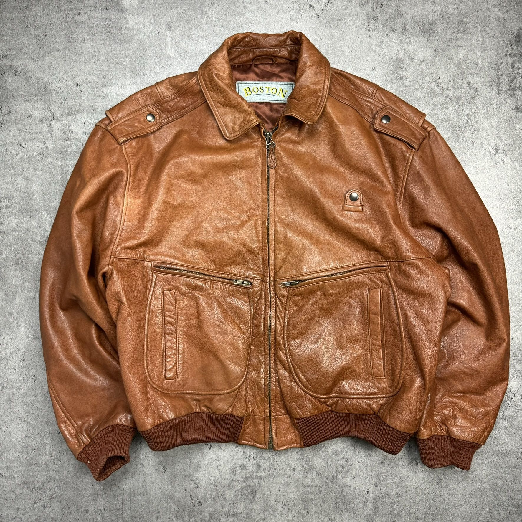 Vintage Vintage boxy brown leather bomber jacket Size US L / EU 52-54 / 3 - 1 Thumbnail