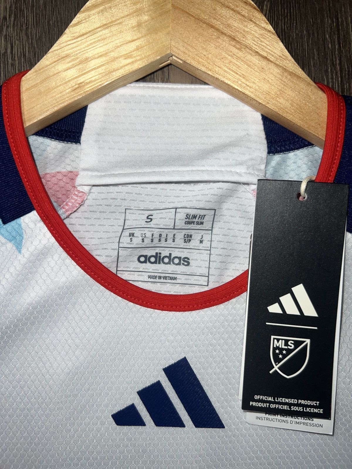 Adidas Adidas Chicago Fire Away 24/25 (Player Edition) Size US S / EU 44-46 / 1 - 4 Thumbnail
