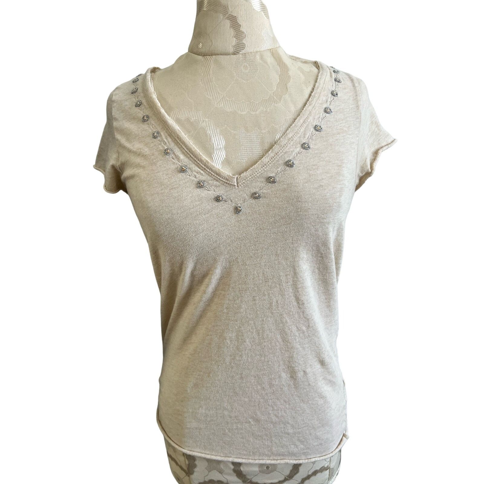 J.Crew J Crew Short Sleeve Cream V-Neck Top Medium Size M / US 6-8 / IT 42-44 - 1 Thumbnail