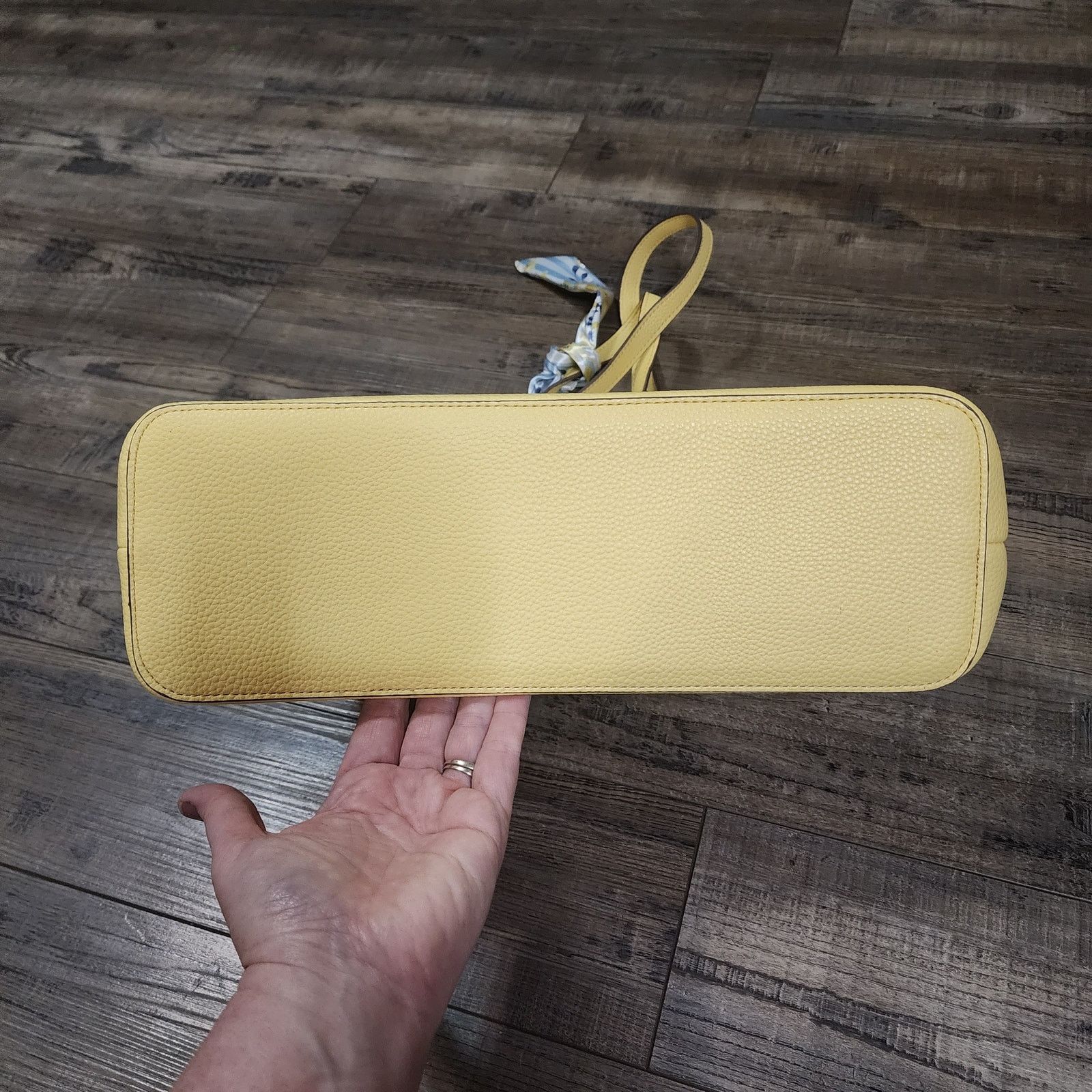 Nanette Lepore Nanette Lepore yellow women handbag purse Pre-owned AA Size ONE SIZE - 9 Thumbnail