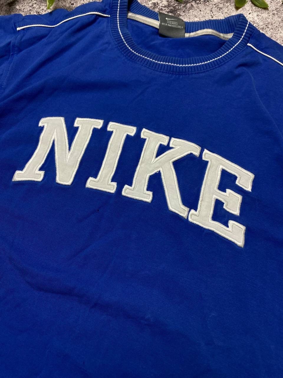 Nike × Vintage Vintage Y2k Nike Big Logo T-Shirt Tee 2000s Size US M / EU 48-50 / 2 - 8 Thumbnail