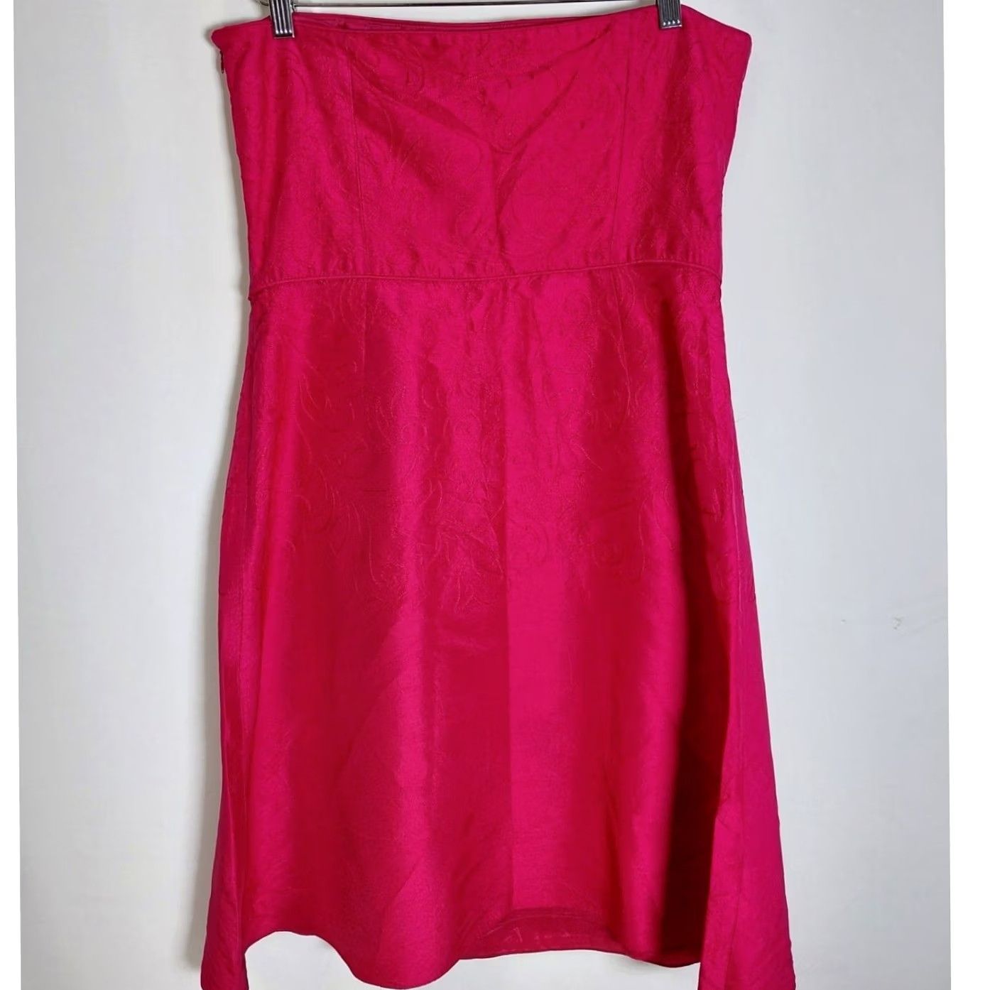 Ann Taylor Ann Taylor Dress Womens 12 Pink Silk Strapless Solid Sleeveless Knee Length Women Size Size XL / US 12-14 / IT 48-50 - 2 Thumbnail