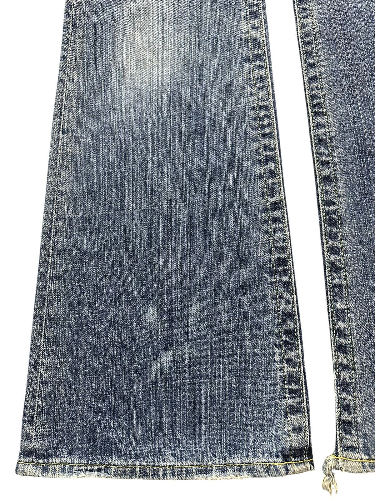 Uniqlo Vintage Japanese Uniqlo Blue Stone Wash Bootcut Wide Leg Size US 31 - 7 Thumbnail