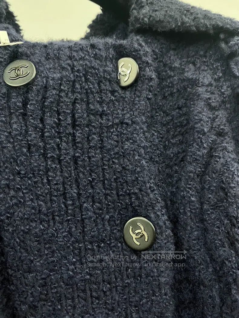 Chanel Chanel Dark blue lamb wool knitted jacket Size XS / US 0-2 / IT 36-38 - 2 Thumbnail