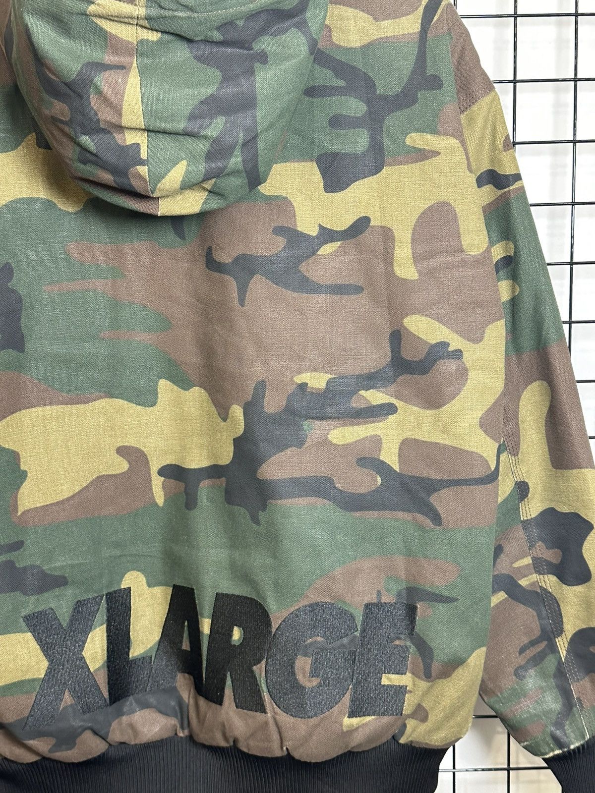 X-LARGE camouflage pattern active jacket from the brand XLarge. Size US M / EU 48-50 / 2 - 4 Thumbnail