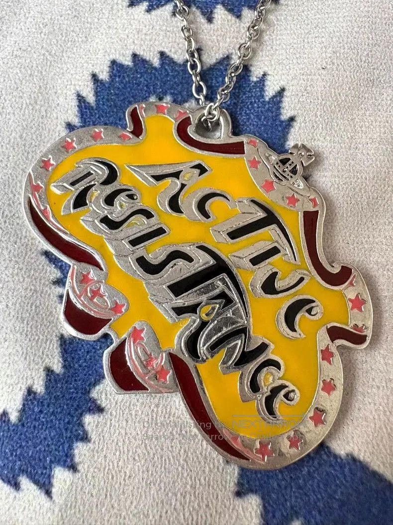 Vivienne Westwood Vivienne Westwood Saturn Necklace . Size ONE SIZE - 1 Thumbnail
